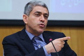 «اقتصاد مقاومتی» نسخه درمان اقتصاد دولتی و نفتی ایران