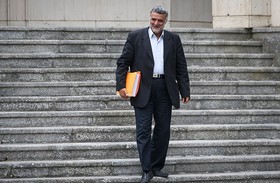 عرضه ذرت و مرغ در بورس کالا با دستور وزیر کشاورزی