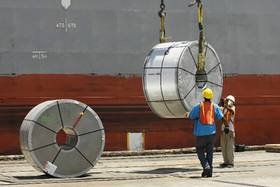 فعالیت شرکت‌های فولاد و پتروشیمی زیر ذره بین