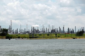 بازار پی وی سی به ساحل آرامش رسید