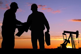 سلام دوباره نفت به بورس انرژی