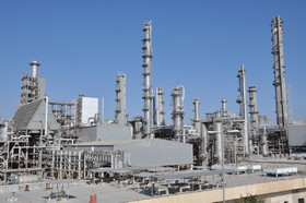 ظرفیت تولیدی صنعت پتروشیمی کشور به ۱۰۰ میلیون تن افزایش می‌یابد