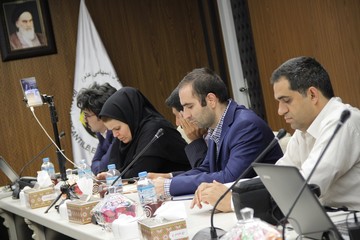 دومین نشست بررسی قیمت های نقدی و آتی زعفران به میزبانی بورس کالا