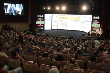 همایش تولید و توسعه پایدار، صنایع پایین دستی پتروشیمی و تعاون