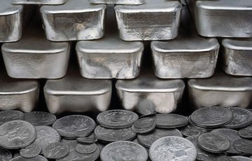 بازارهای نقره نزولی شدند