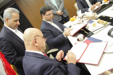 امضای تفاهم نامه همکاری اتاق بازرگانی بصره و بورس کالای ایران