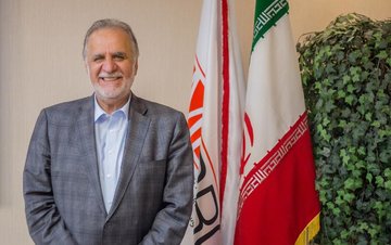 همه باید از بورس کالا به عنوان نماد شفافیت اقتصاد حمایت کنیم