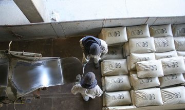 یک میلیون تن سیمان روی تابلو می رود