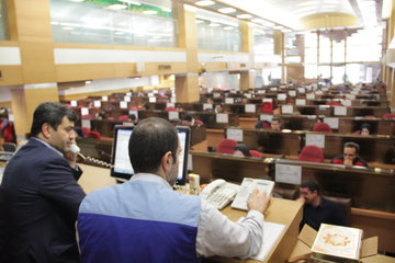 معامله بیش از ۶۸ هزار تن مواد پلیمری و شیمیایی در بورس کالا