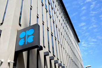 مذاکرات اوپک‌پلاس برای تشدید کاهش تولید نفت