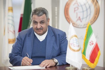 کشاورزان در حال آشنایی با بورس کالا هستند/ رونق تولید با عرضه محصولات کشاورزی در بورس کالا