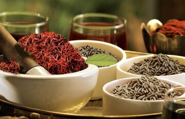 ارزش ۷۰۰۰ میلیارد ریالی معاملات آتی زیره و زعفران در بورس کالا