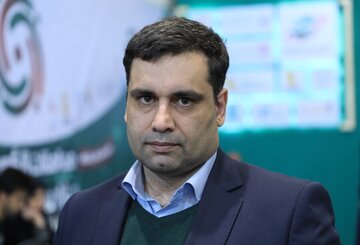 فعالان بازار سرمایه در انتظار راه اندازی «بازار رسمی نقره» هستند/
معاملات نقره هم مانند طلا، رسمی و شفاف می شود