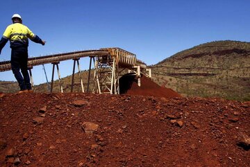 کمرنگ شدن محدودیت های کرونایی چین و رشد بازار سنگ آهن