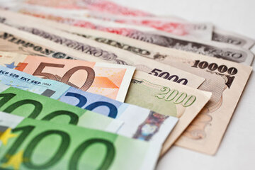 افزایش نرخ رسمی یورو و پوند