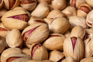 گشایش یک انبار جدید پسته فندقی در بورس کالا