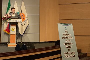 «صادرات» عامل اصلی تاب آوری اقتصاد ایران در پیچ تحریم ها