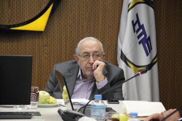 پسته بورسی می تواند مانند زعفران موفق باشد