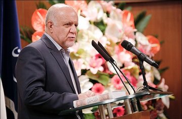 فرصت ۴۰ میلیارد دلاری سرمایه‌گذاری در صنعت پتروشیمی