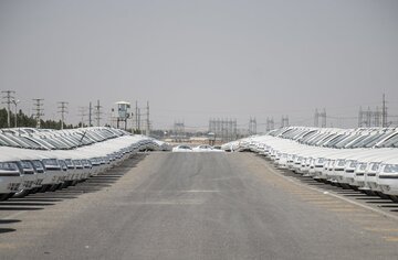 رایزنی سازمان بورس و وزارت صمت برای عرضه خودرو در بورس کالا