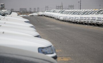 سیاست غلط قیمت گذاری دستوری با صنعت خودرو چه کرد؟