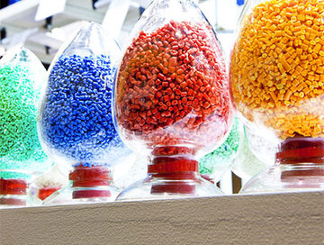 کاهش قیمت پلیمرها در بازارهای جهانی