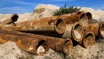 فروش لوله‌های نفت به عنوان قراضه در ونزوئلا