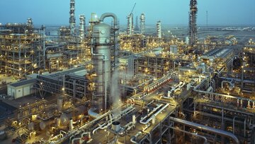 عرضه ۷۹ هزار تن فرآورده های نفتی و پتروشیمی در بورس کالا