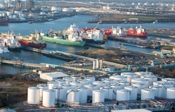 ورود محصولات پتروشیمی ونزوئلا به آمریکا به رغم تحریم های واشنگتن