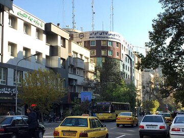 پذیرش یک قطعه زمین ۱۵هزار متری در بورس کالا 