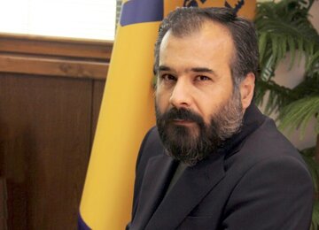 واسطه ها از جیب سهامداران خودرویی درآمد کسب می کنند