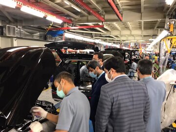 گزارش تصویری بازدید معاون بورس کالا از خط تولید شرکت بهمن موتور