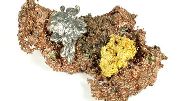 رشد تولید مس، طلا و نقره پرو