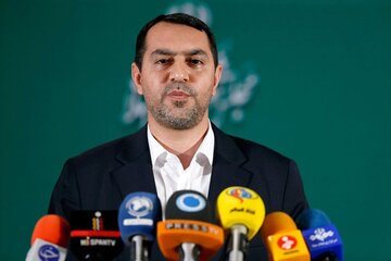 خودروسازان مکلف به عرضه خودرو در بورس کالا می شوند