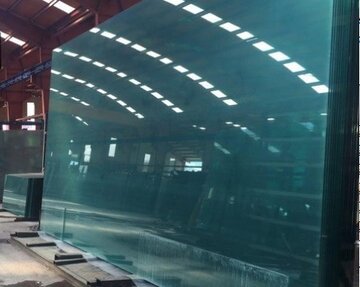 گشایش انبار جدید شیشه در بورس کالا