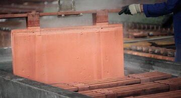 مس در بازار جهانی با ۳.۳۹ درصد کاهش به ۷۸۶۲ دلار رسید