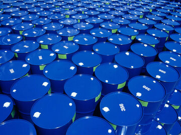 نفت اندکی بالا رفت