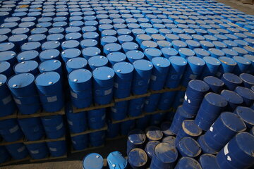 نفت عقب نشینی کرد