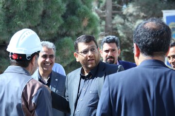 نشست مدیران بورس کالا و مدیران هلدینگ سیمانی غدیر