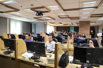 گزارش تصویری | جلسه نخست کارگاه آموزشی آشنایی با قرارداد اختیار معامله آتی برگزار شد