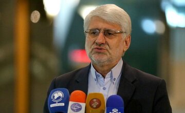 حجم عرضه خودروها در بورس کالا افزایش یابد