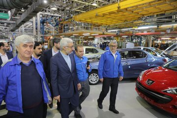 توافق برای عرضه خودروهای پُرتیراژ در بورس کالا