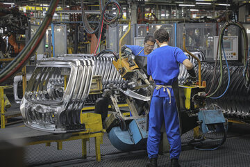 کمک به تنگنای مالی تولید با انتشار اوراق سلف موازی در بورس کالا