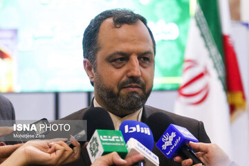 مجوز عرضه خودرو در بورس کالا از سوی شورای عالی بورس صادر شده است/ متولی تصمیم گیری، شورای عالی بورس است