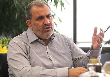 دولت نباید به طور مستقیم در بازار رقابتی و قیمت‌گذاری دخالت کند