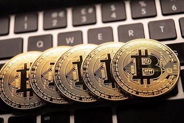 بیت‌کوین عقب نشینی کرد