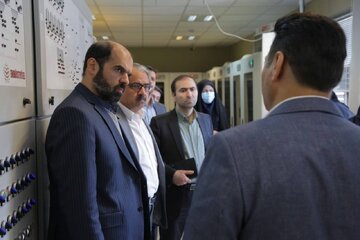 بازدید معاون بورس کالای ایران از هلدینگ زر