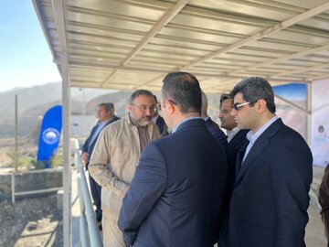 بازدید رییس سازمان بورس و اوراق بهادار، مدیرعامل بورس کالای ایران و جمعی از مدیران ارشد سازمان بورس و بورس کالا از شرکت صنعتی و معدنی چادرملو