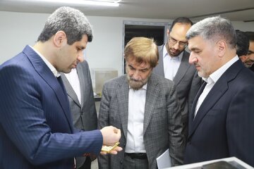 بازدید رییس گروه اقتصادی دفتر مقام معظم رهبری و رییس سازمان بورس و اوراق بهادار از بورس کالا