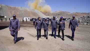 گزارش تصویری بازدید مدیرعامل بورس کالای ایران از شرکت صنعتی و معدنی سناباد (سیمیدکو)